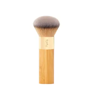 the buffer™ brush - fluffy, dome foundation brush