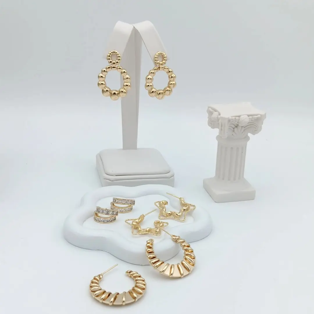 European modfa earrings.14k gold plated,high quality