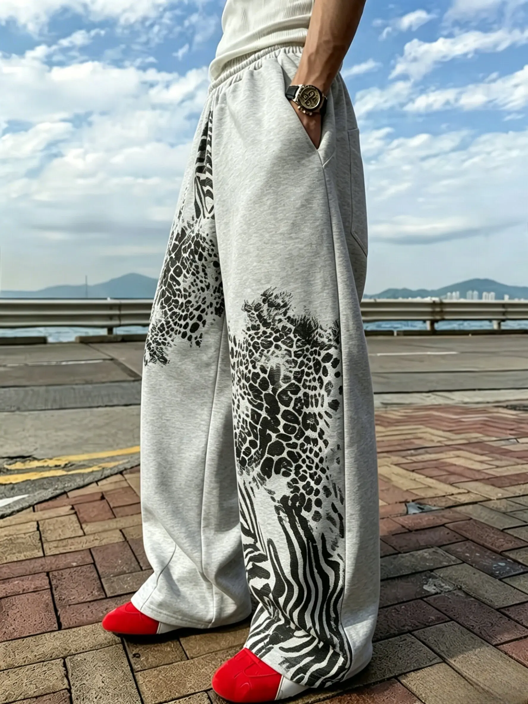 Men / Womens Wide Leg Sweatpants Y2K Gothic GraffitiHigh Waisted Lounge Pants Athletic Joggers Pants withPockets