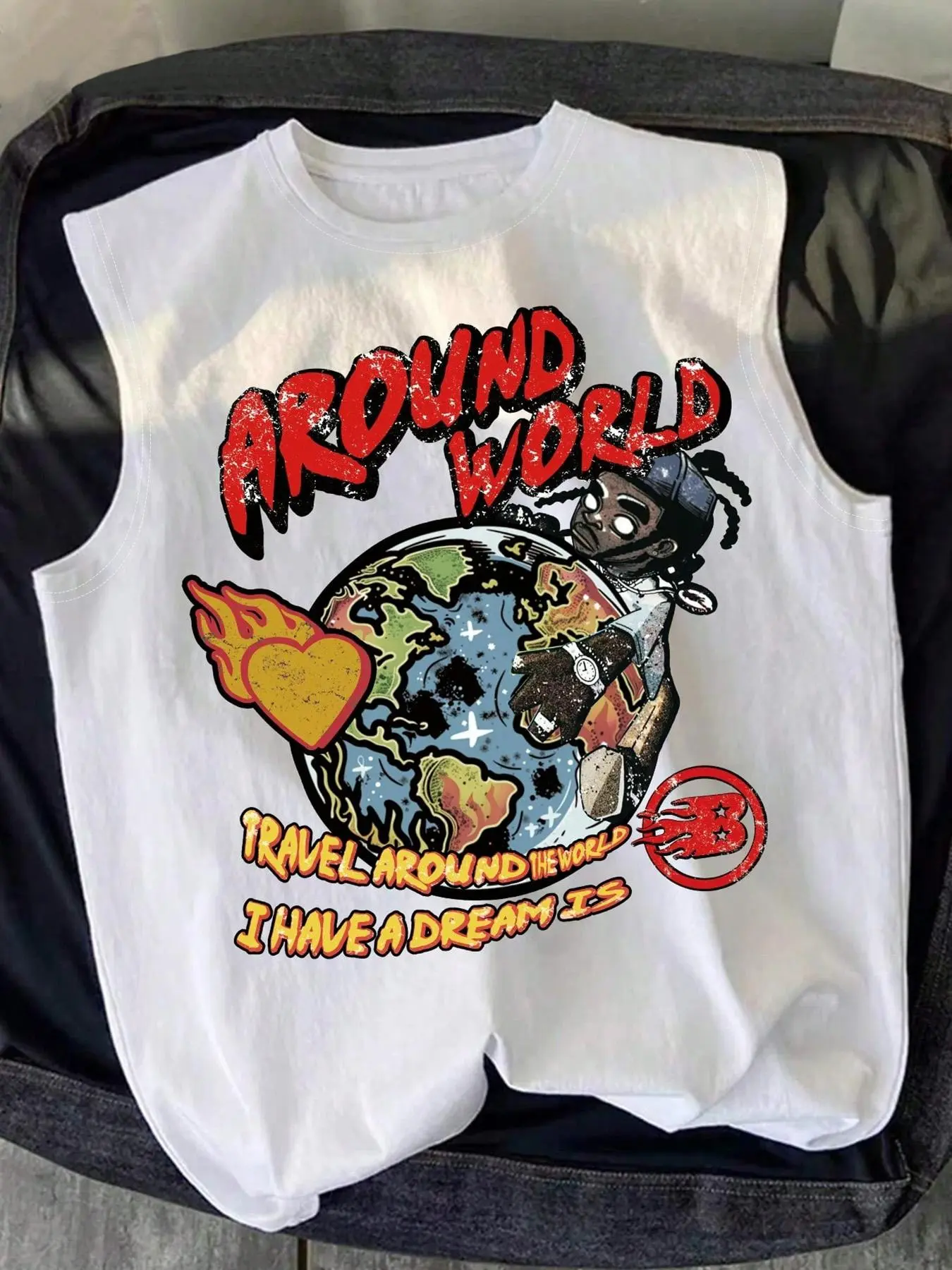 Men's Cartoon Astronaut Print Round Neck Tank Top Streetwear Tank Vest, Regular Fit Casual Fashion Sleeveless Tank Tops for Summer, Men's Clothes for Daily Wear, Socks