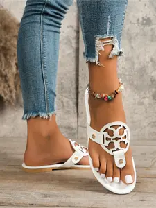 Trendy Womens Summer Slides Footwear Breathable Soft Sole Fashionable House Slippers For Daily Wear Comfortable Lightweight