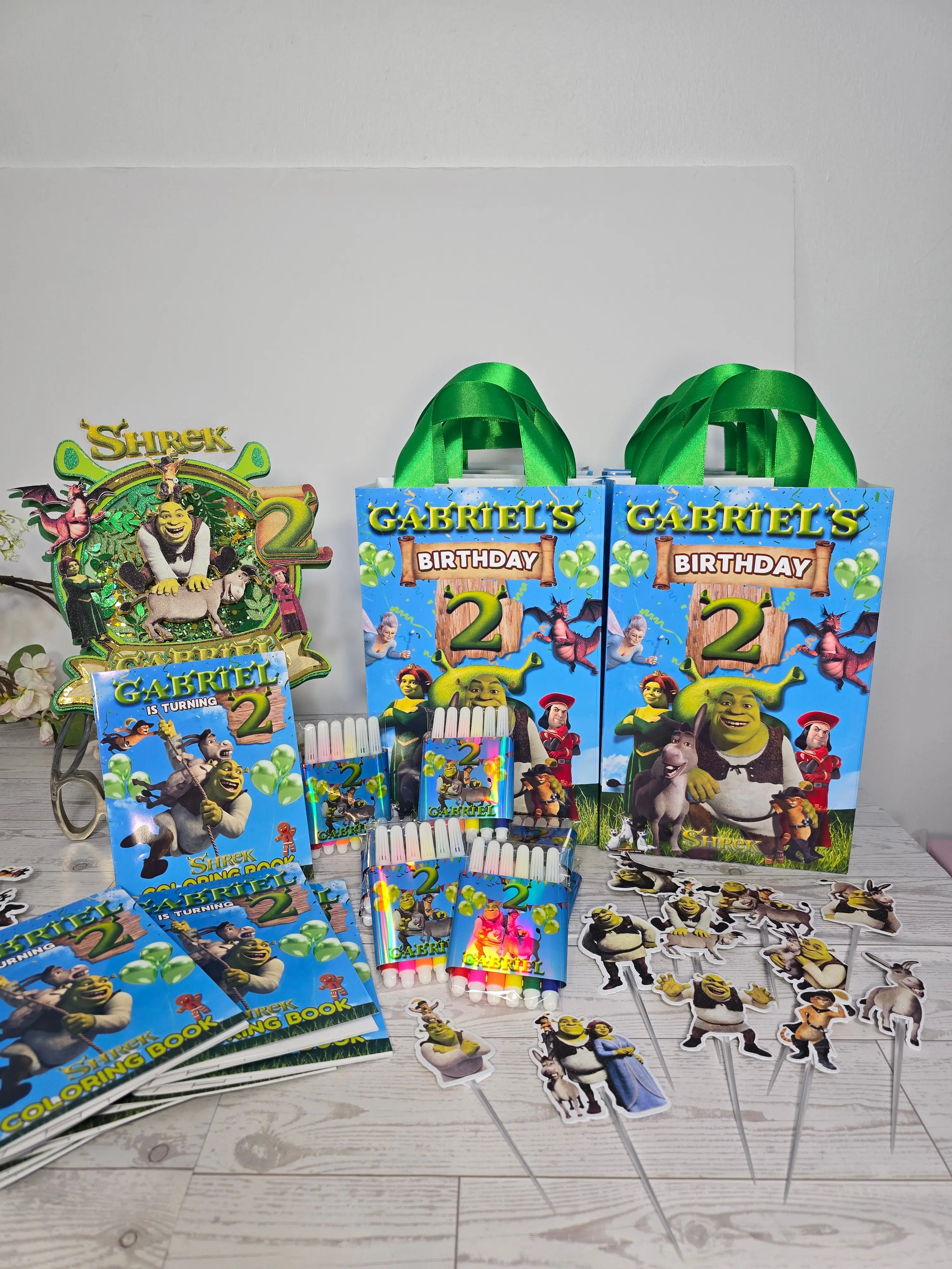 Glittery 3D Shrek Theme Cake Topper - Personalized, Customizable with Name & Age, Easy Install Insert for Indoor Birthday Cake Celebrations (Festive & Party Supplies Decor)