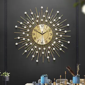 Hot selling European style creative simple clock iron decoration living room wall clock fashion home quartz clock