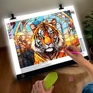 A3A4 USB Light Box,3-Level Dimming Ultra-Thin Tracing Board,LED Copy Pad,Writing Board for Animation Drawing,Sketching,Stencil Art,Lightweight & Portable,No Battery Needed