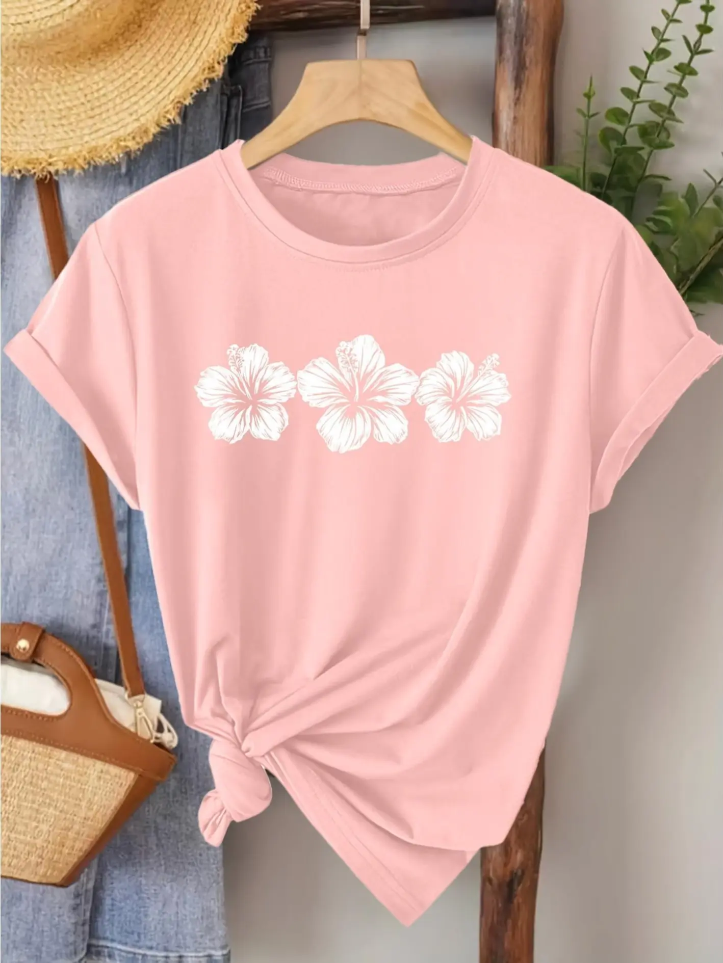 Women's 100% Cotton Short-Sleeve Crew Neck Top Shirt - White Hibiscus Tropical Floral Graphic T-Shirt, Soft Loose Medium-Length Casual Summer Beach Daily Gift for Women, Shortsleeve, Women's Tops