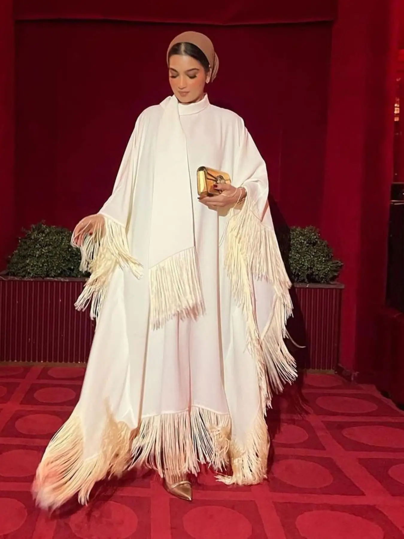 Women's Fringe Trim Batwing Sleeve Kaftan With Scarf, Elegant Long Sleeve Round Neck Maxi Dress for Party, Women's Islamic Clothing for Spring & Fall