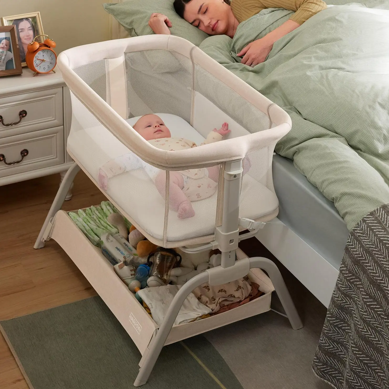 HARPPA Cuddly Lite 2-in-1 Baby Bassinet & Bedside Sleeper, storage Bassinet for Baby with Wheels & Storage Basket, Portable Crib, Breathable Mesh and Mattress, Height Adjustable