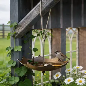 Outdoor hanging bird feeders are a gift for bird lovers Bird bath, umbrella-shaped iron bird feeder tray, hanging bird bath, suitable for garden, courtyard, and backyard garden decoration, bird food tray, gardening gloves