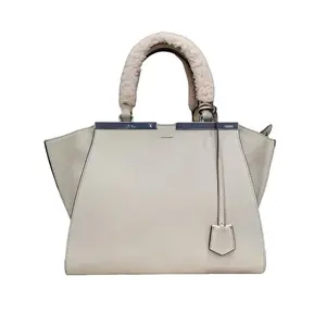 Pre-owned FENDI Swing Bag with Faux Fur Handle Elegant Sleek Design for Everyday Use Stylish Functional Versatile Practical Essential Handbags