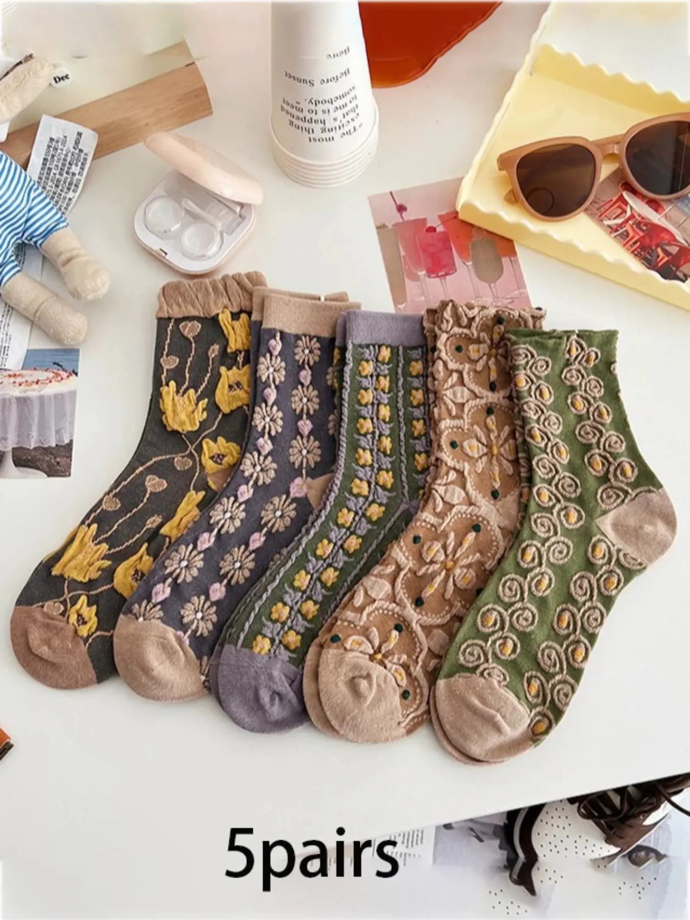 5 pairs of relief floral mid tube socks with retro style, comfortable and breathable casual socks suitable for women to wear at home, Breathable Soft Socks, Breathable Fabric Socks, Sock Packs