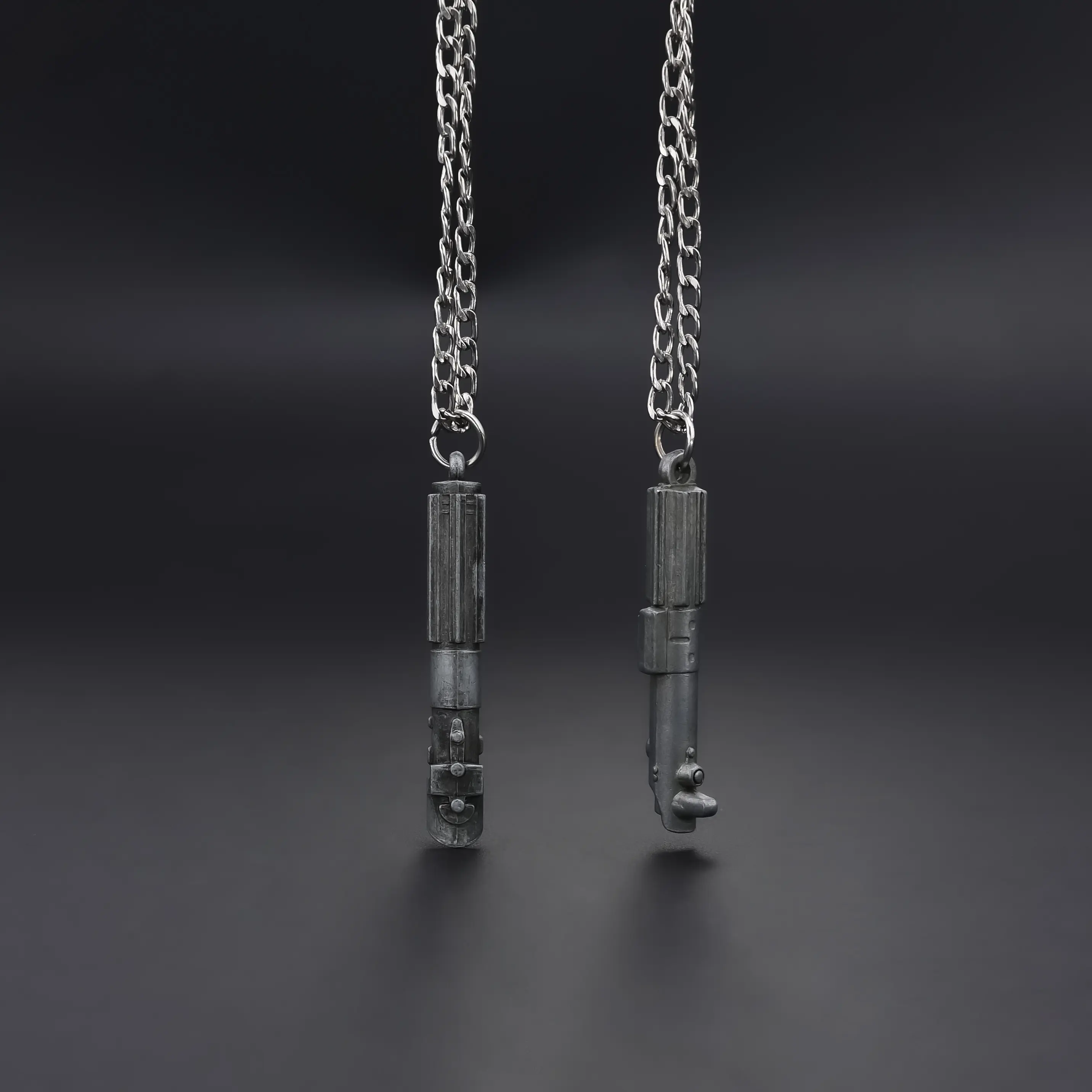 TXQ 2pcs Mini Lightsaber Necklace Set - Ani & DV Zinc Alloy Collectible Accessory Necklaces for Toy Collection