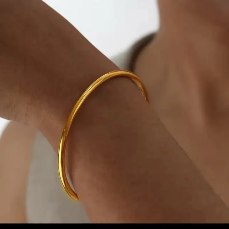Classic 18K Gold-Plated & Stainless Steel Bangle Bracelet - XS 55mm, S 60mm, M 65mm, L 68mm - Perfect for Everyday Wear, Vacations, Date Nights, Weddings, Gifts, Girls' Trips, Stacked-Bangle’s