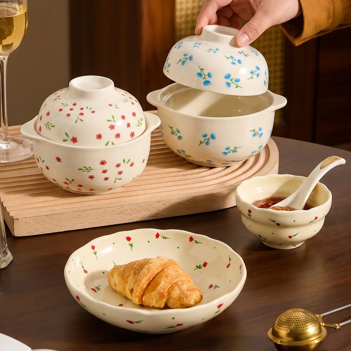 HongDian Cream Floral Tableware Series,Optional Ceramic Bowl Plate 5/7 in,Small Flower Pattern Cottagecore Style,Premium Ceramic,Underglaze Non Fading,Microwave Dishwasher Safe,Breakfast Pastry Dessert Snack Serving,Kitchen Table Gift Decor