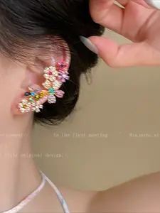 A pair of dopamine color-matching flower ear studs for women, featuring a luxurious and high-end, niche design that fits the ear bone, Trendy Jewelry, Trendy Fashionable Accessories, Earring Jewelry, Floral Earrings, Statement Earrings