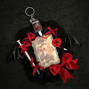 Handmade Kpop Card Holder, Gothic Style Bow Design, Unique Gift for Comic & Star Cards, Includes Keychain for Backpacks, Heart Keychain