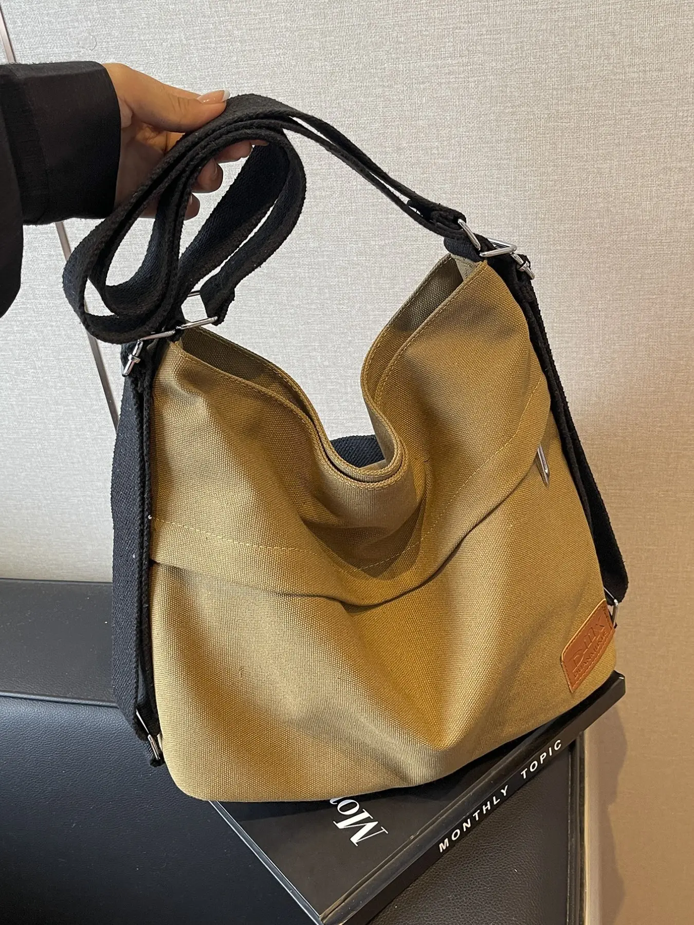 Women's Large Capacity Crossbody Bag, Casual Canvas Shoulder Bag, Travel Backpack, All Seasons, Solid Pattern, Stylish and Practical
