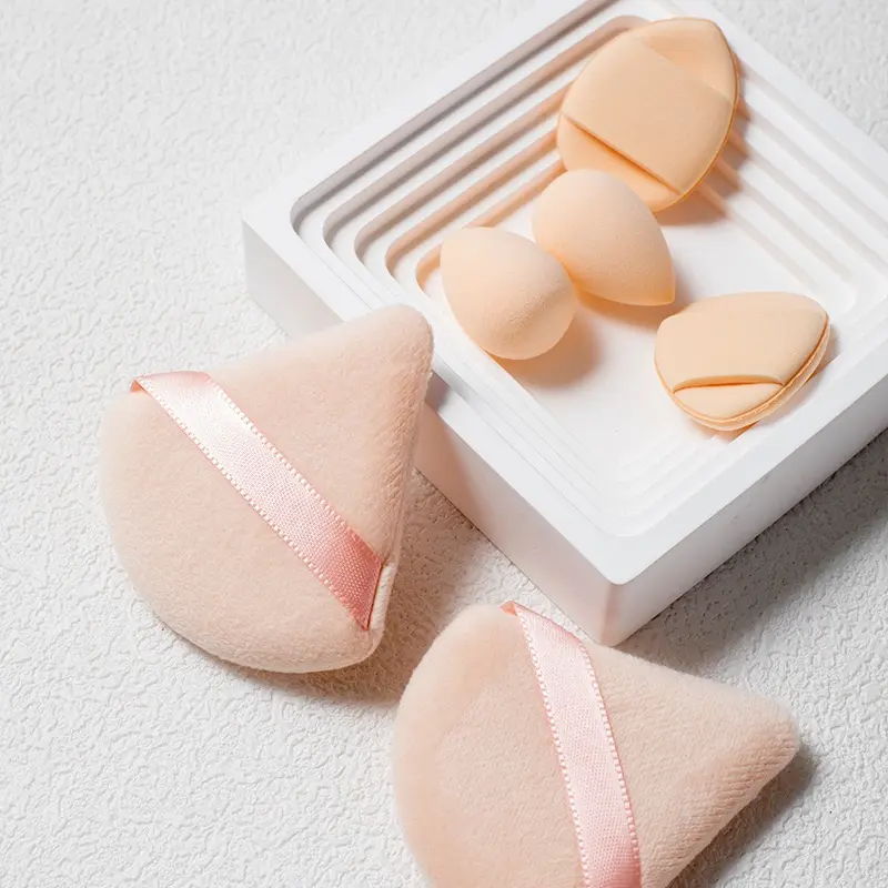 Makeup puffs and makeup sponge sets