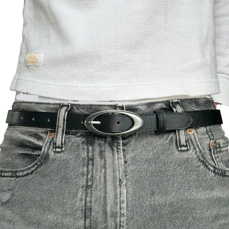 Black Skinny Belt with Silver Oval Buckle Y2K Minimalist Waist Belt