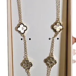 Clover Necklace