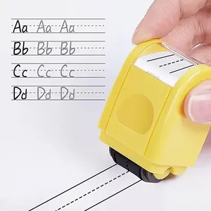Self-rolling ink line stamp handwriting practice device; Automatic ink application for rolling stamps; Teacher's stamp; Sentence strip; Handwriting practice tool; Suitable for teachers, adults, classrooms, home offices (yellow)