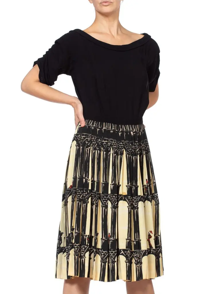 1940'S Black & White Rayon "Roman" Novelty Print Fit Flare Dress