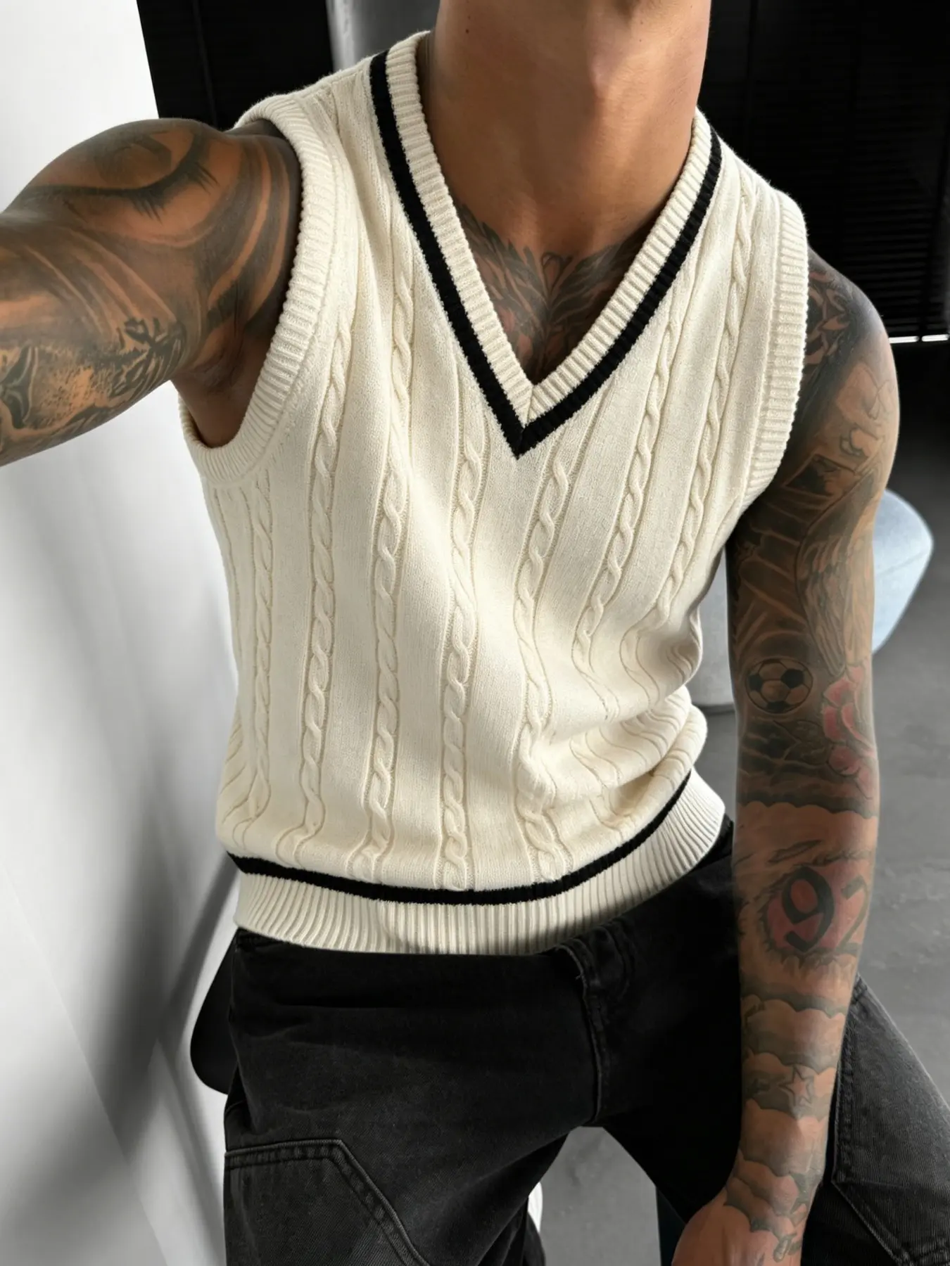 Men's Knitted Home Wear Vest, Street Style Crochet Top, Soft Comfortable Fabric, Loose Fit, Casual Solid Pattern, All Seasons, Streetwear Tank Vest