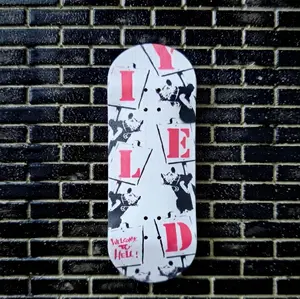 Professional Fingerboard - 34mm Deck - Yield "Welcome To Hell"