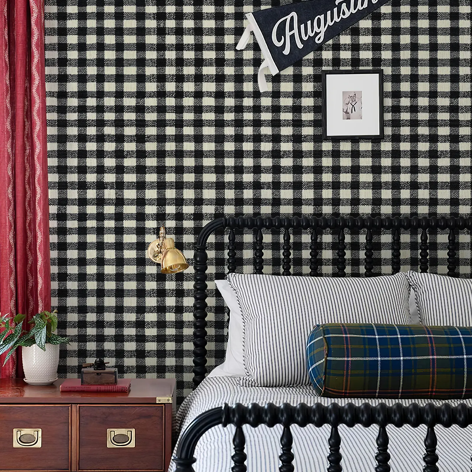 Multi-Size Black and White Gingham Peel-Stick Wallpaper, Classic Buffalo Plaid Self-Adhesive Wall Covering for Indoor DIY Users, Bedroom-Farmhouse Accent Wall Room Decor