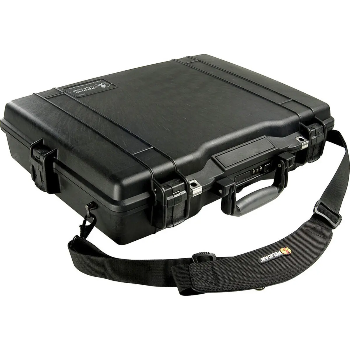 Pelican 1495 Watertight Protector Hard Case with Foam for 17" Notebook, Black