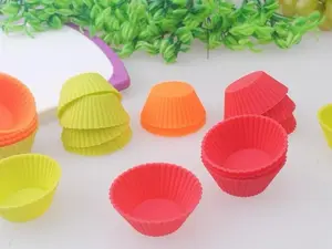 GoodiesAreUs Non-Toxic Silicone Cupcake Molder - Easy to Use & Perfect for Baking - 6 Pack of Colorful Molds - Non-Stick Design for Uniform Cupcakes