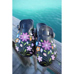 Jardin Embroidery Leather Clogs