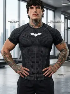 Batman Style Geometric Print Short Sleeve T-Shirt, High Stretch Streetwear Top, Casual Gym Wear, Daily Leisure Clothing, Gym Workout Tee