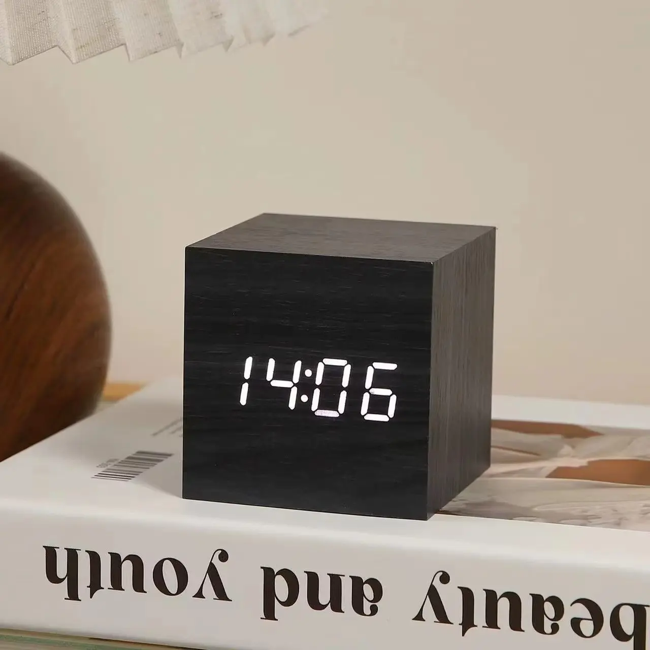 Wooden Digital Alarm Clock, 2.5 Inch Mini Cubic LED Display Desk Clock with 3 Alarms, Small Electric Wood Clock for Bedroom, Bedside, Office & Desk, Digital Alarm Clocks for Bedrooms