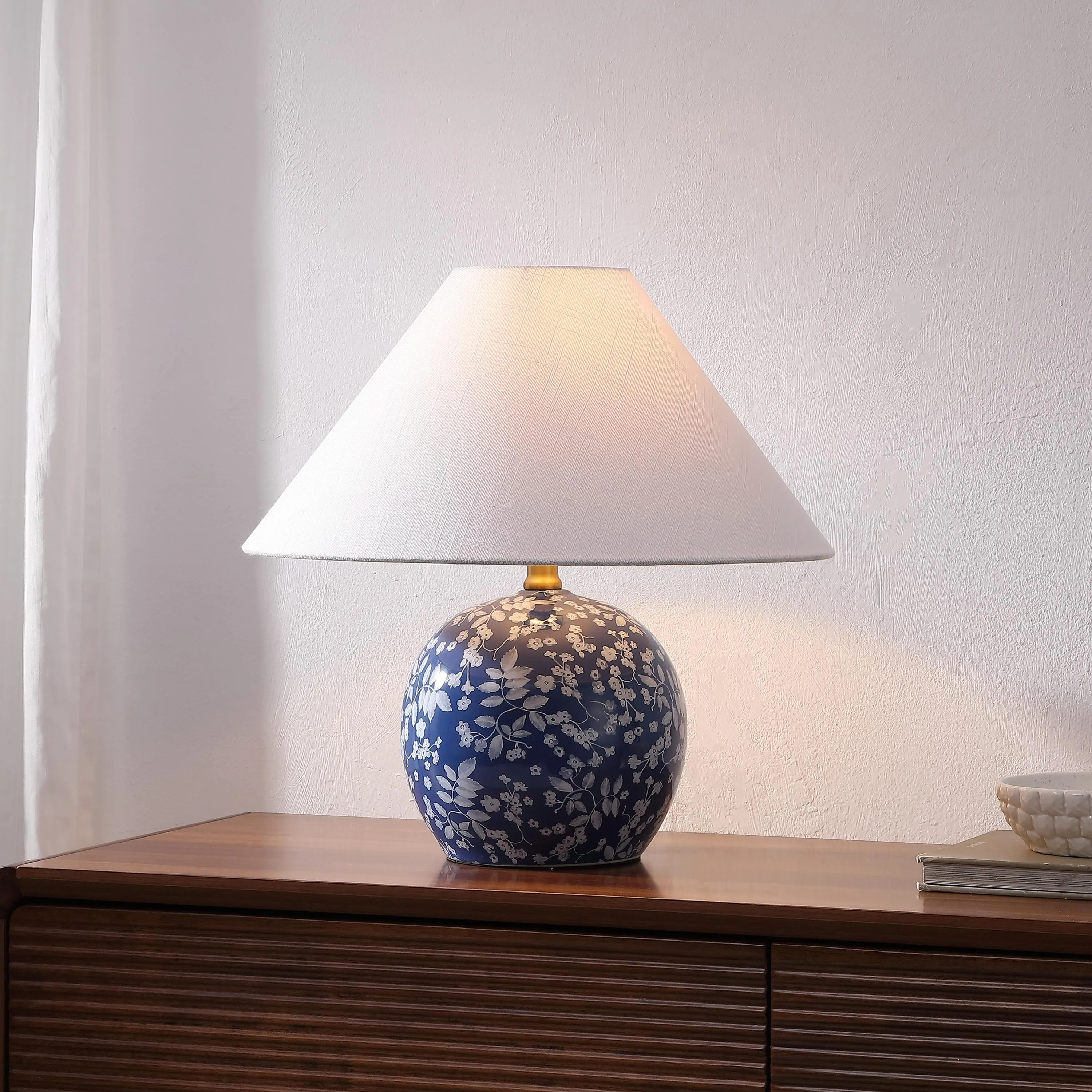 JONATHAN Y Felice Floral Ceramic Globe LED Table Lamp 17.25" | Modern Cottage Coastal French Country, Linen Shade, Brass Gold Metal Fittings, Rotary Switch, UL Listed, LED Bulb Included