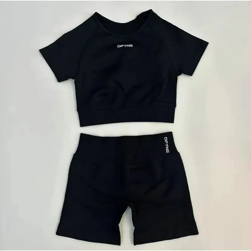 Women's 2-Piece Seamless Yoga Set - Sporty Short Sleeve Crop Top & Ruched Pleated Athletic Shorts, High-Stretch Athleisure Gym Wear, Sporty Breathable Comfy Female Clothing for Gym, Daily Wear