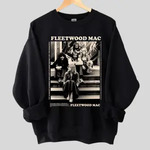 Fleetwood Mac Bootleg Music T-Shirt, 2024 concert tour tee, vintage graphic shirt, unisex gift for men and women.