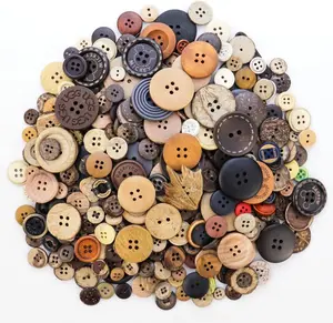 600 Pcs Assorted Sizes Wooden Buttons Mixed Colors Coconut Shell Wood Handmade Ornament Buttons for Sewing Decorations DIY Arts and Crafts Manual Button Painting