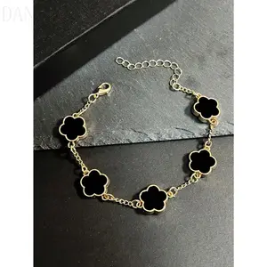 DAN QI Men's Fashionable Five-Leaf Clover Charm Bracelet in Zinc Alloy Classic Design for Versatile Wear