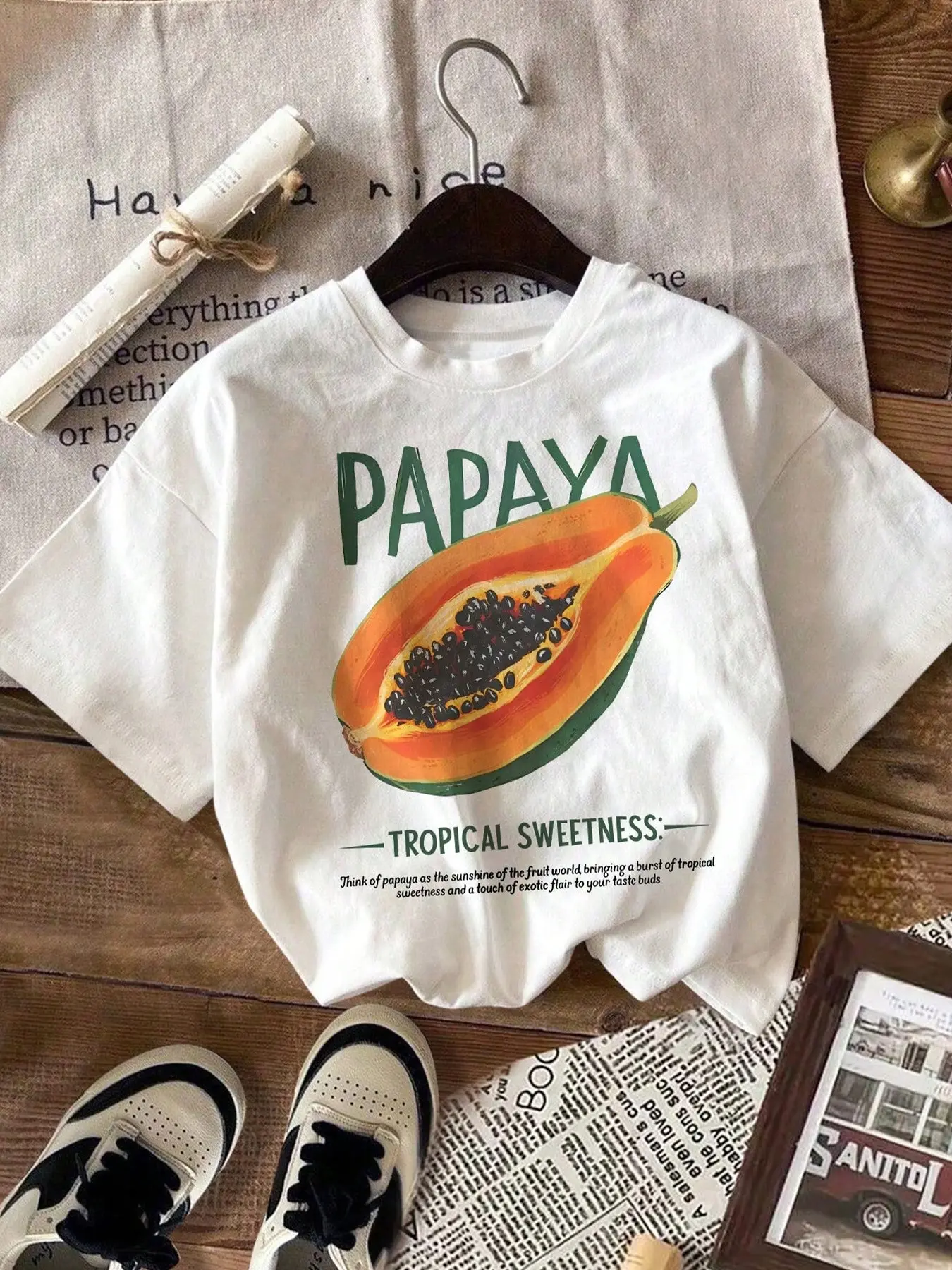 Fashion Papaya Tropical Sweet Summer Streetwear T-Shirt, Cute Fruit T-Shirt, Vintage Local Market Fruit Papaya Shirt, Women's Round Neck Top, Casual Fashionable Top, Casual Loose-Fit Half Sleeve, Casual Summer Tee, Womenswear
