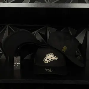 White Sombrero placa SnapBack hat-black