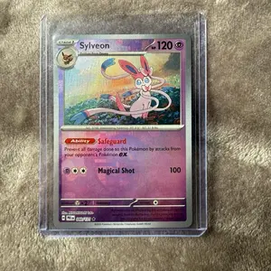 Sylveon MasterBall 040/131 Prismatic Evolution