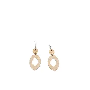 Pixie Handmade White Peaches and Cream Scallop shaped earrings