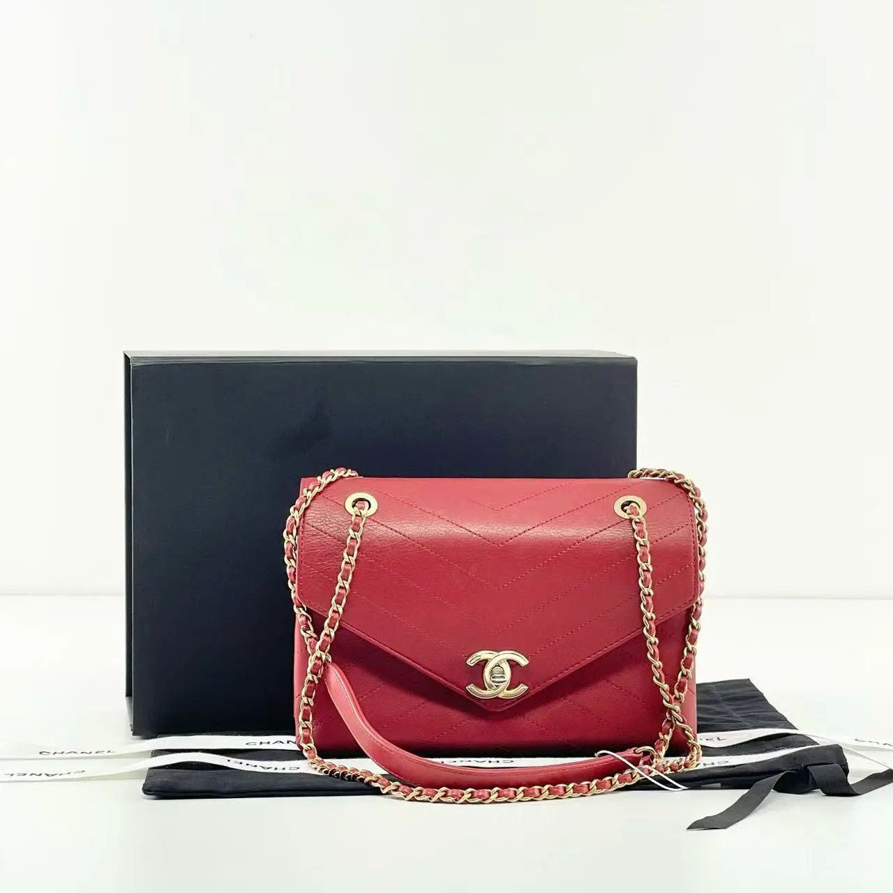 Pre-owned CHANEL Shoulder Bags 6728