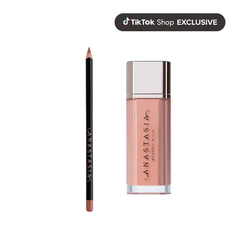 Norvina's Lip Combo: Lip Liner in Deep Taupe and Lip Velvet in Crush