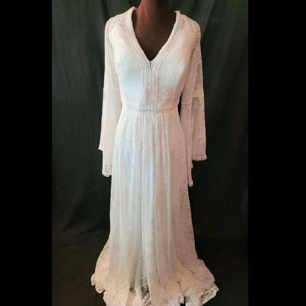 Women's NWOT Size 18 White Full-Lace Boho Wedding Dress