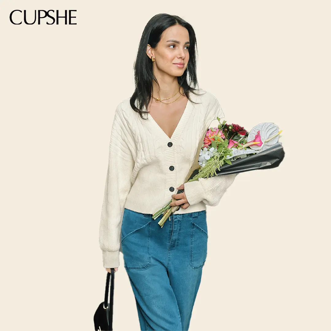 CUPSHE Women's Cardigan Elegant Fitted V-Neck White Cardigan with Long Sleeves and a Cinched Waist Cardigan Sweater Womenswear Knitwear