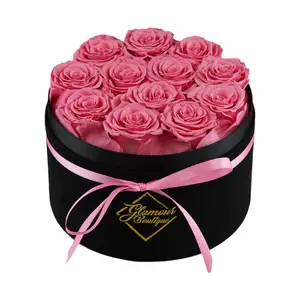 Eternal Prestige Velvet Black | 12 Pink Roses Box Decor