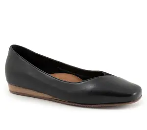 Softwalk Vina Leather Flat