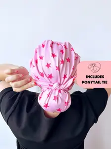 DuoStyle Scrub Hat - Hot Pink Stars