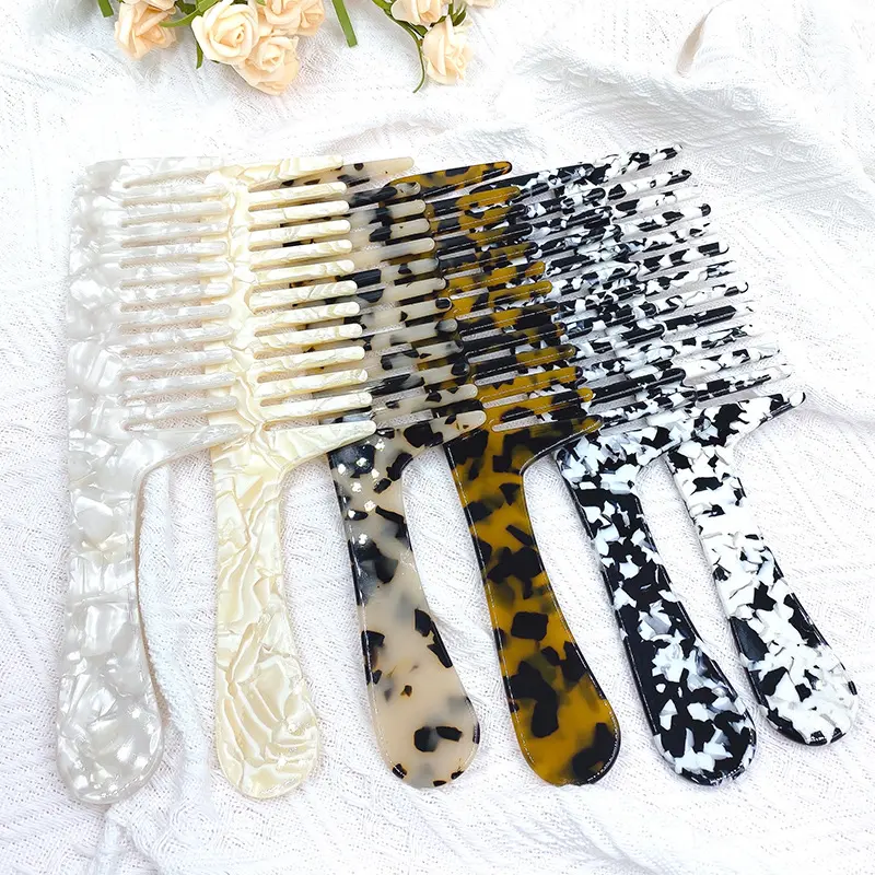 Vintage Acetate Tortoise Wide Tooth Hair Comb with Long Handle, Anti-Tangle Smooth Detangling Hair Brush, Portable Marble Leopard Print Styling Comb for Curly Thick Hair Women Daily Travel